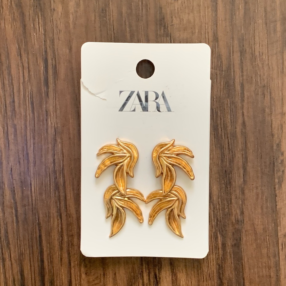 Zara earring